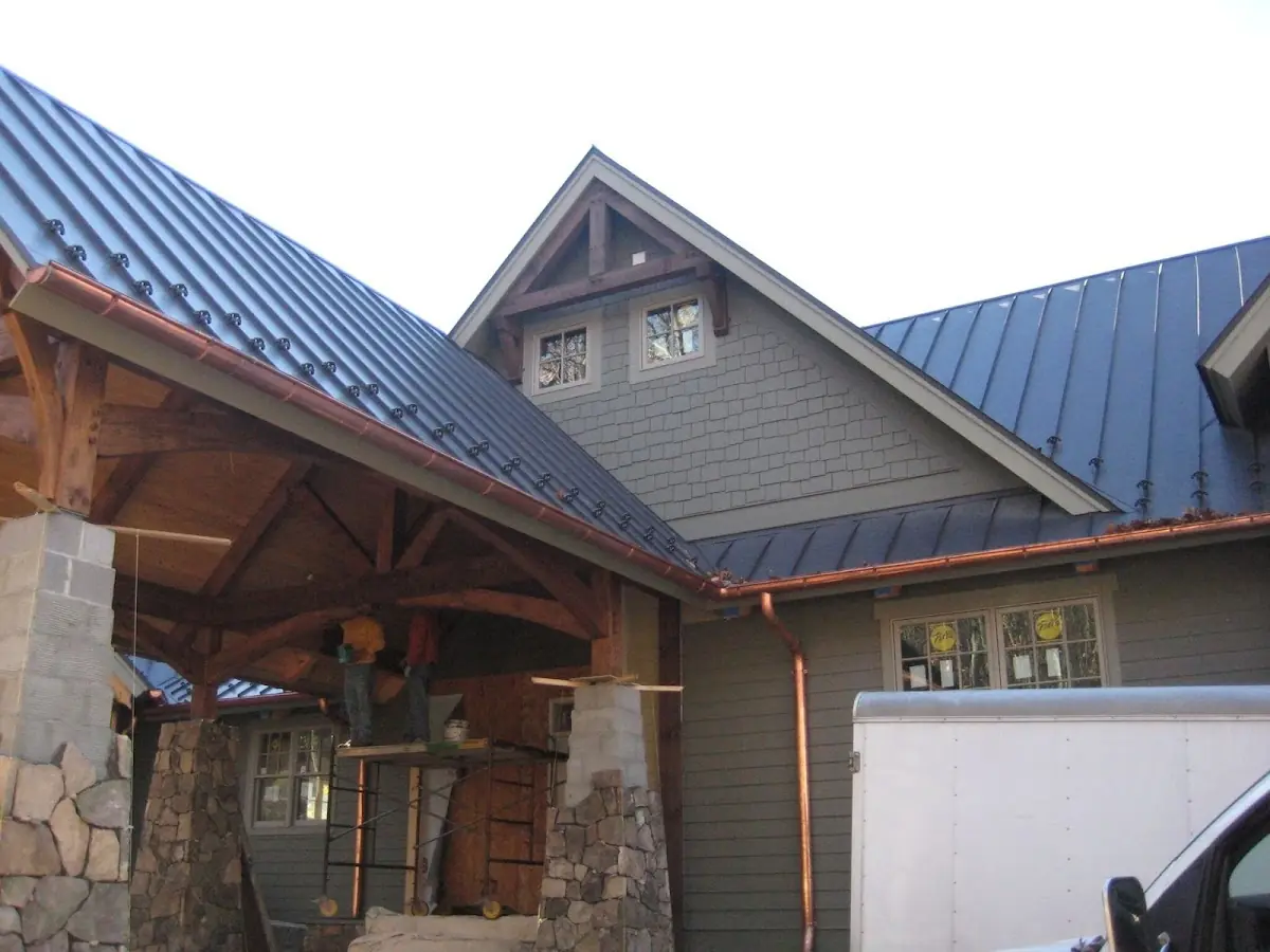 Craftsman Roofing team delivering quality roofing work in Jade Lake Village